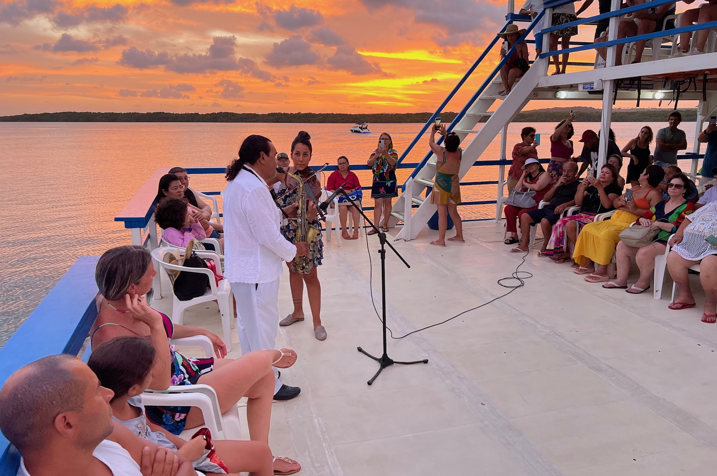 Passaporte para o Catamarã do Pôr do Sol